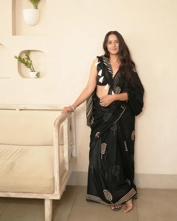 Multicolour_Cotton_Eyecy_Hblock_Print_Moonga_Saree_With_Tassels_For_Women